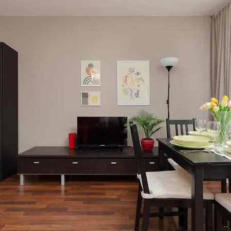 Appartement Spacious Astronaut's Wlochy By Renters Varsovie