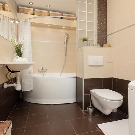 Spacious Astronaut's Wlochy By Renters Appartement *