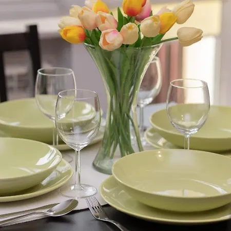 Spacious Astronaut's Wlochy By Renters