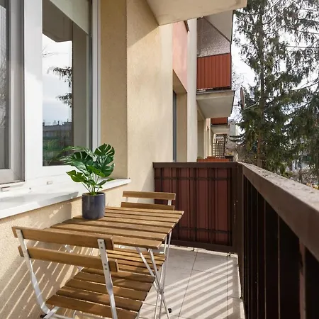 Spacious Astronaut's Wlochy By Renters